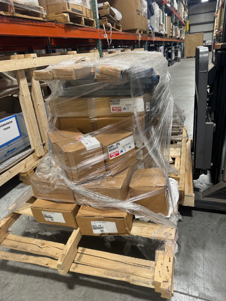 Image of Unused Metro Metromax Shelving Parts